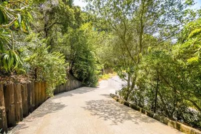 21 Red Rock Way, San Rafael, CA 94903 - Photo 30