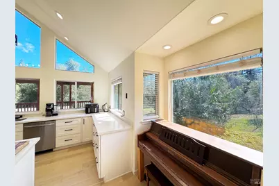 14605 Tomki Road, Redwood Valley, CA 95470 - Photo 4