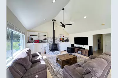 14605 Tomki Road, Redwood Valley, CA 95470 - Photo 6