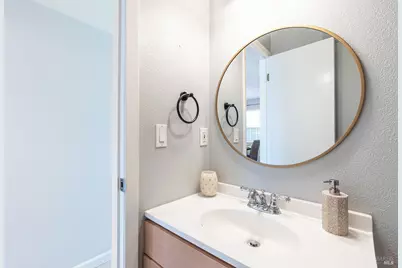 1452 Townview Avenue, Santa Rosa, CA 95405 - Photo 8