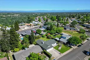 244 Woodhill Dr, Redding, CA 96003 - Photo 50