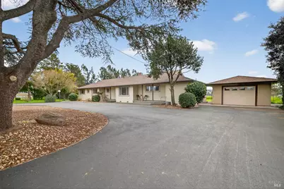 101 McBrown Road, Petaluma, CA 94952 - Photo 2
