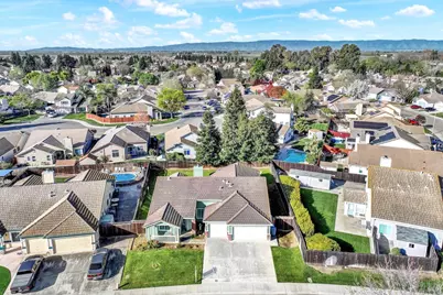 675 Brians Way, Dixon, CA 95620 - Photo 4