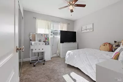 451 Alamo Drive, Vacaville, CA 95688 - Photo 28