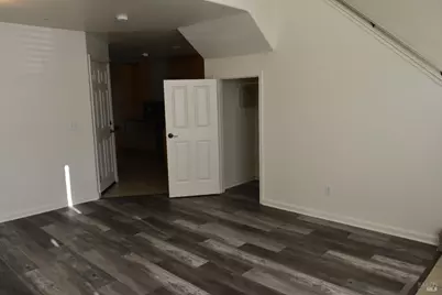 112 Treadway Court, Cloverdale, CA 95425 - Photo 6