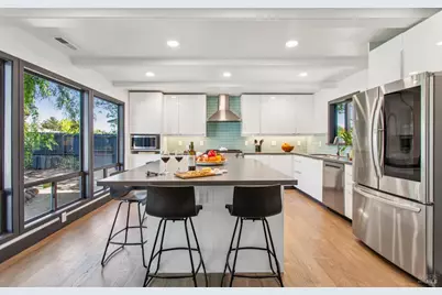 2100 Center Road, Novato, CA 94947 - Photo 2