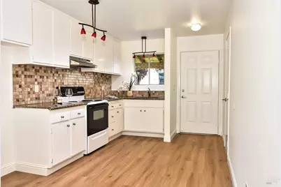 111 Acorn Drive, Petaluma, CA 94952 - Photo 4