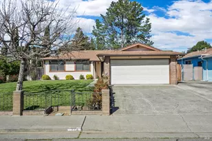 724 E Atlantic Ave, Fairfield, CA 94533 - Photo 1