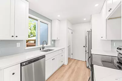 208 Del Mar Avenue, Vallejo, CA 94589 - Photo 12