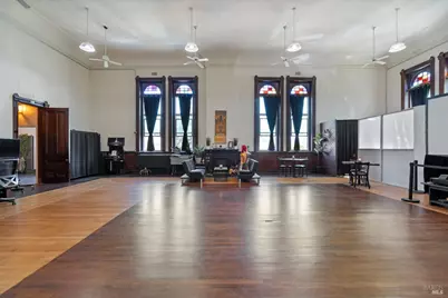 106 W J Street, Benicia, CA 94510 - Photo 2