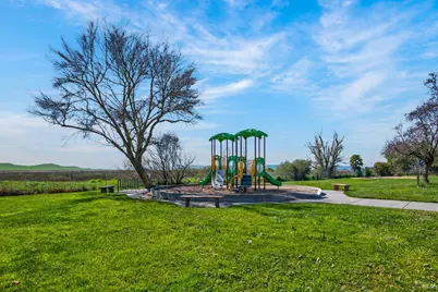 944 Bauman Court, Suisun City, CA 94585 - Photo 28