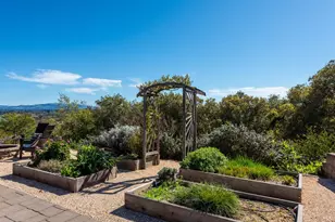 2405 Lewis Dr, Sebastopol, CA 95472 - Photo 6