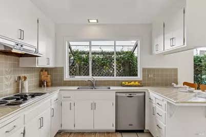 266 Riviera Drive, San Rafael, CA 94901 - Photo 12