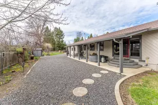 10450 Main St, Potter Valley, CA 95469 - Photo 30