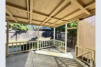 343 Portsmouth Avenue, Vacaville, CA 95687 - Photo 10
