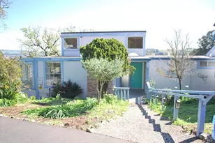 24 La Cresta Dr, Petaluma, CA 94952 - Photo 2