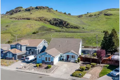 5862 Cabernet Drive, Vallejo, CA 94591 - Photo 6