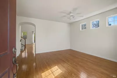 5862 Cabernet Drive, Vallejo, CA 94591 - Photo 10