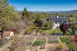 1101 Hedgeside Ave, Napa, CA 94558 - Photo 32