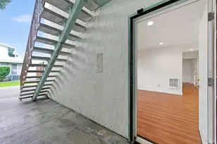 423 Gregory Ln, Fairfield, CA 94533 - Photo 2