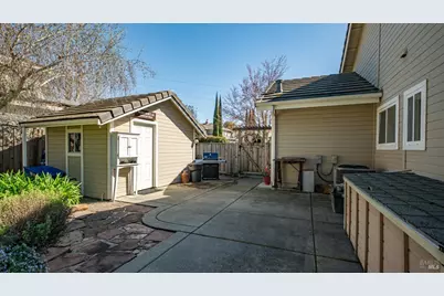 777 Emerald Bay Drive, Fairfield, CA 94534 - Photo 40