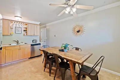 1723 Del Mar Avenue, Redding, CA 96003 - Photo 14