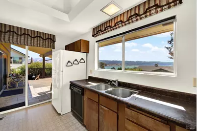 1090 Blueridge Drive, Napa, CA 94558 - Photo 26