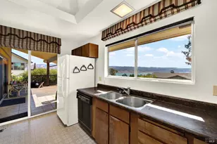 1090 Blueridge Dr, Napa, CA 94558 - Photo 26