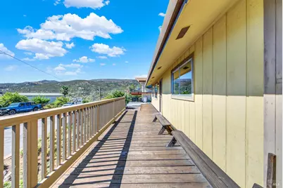 1090 Blueridge Drive, Napa, CA 94558 - Photo 14