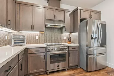 317 Verandah Avenue, Novato, CA 94945 - Photo 14