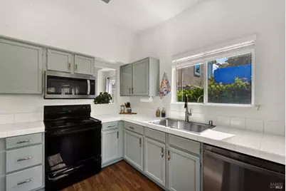 2759 Woodmont Drive, Fairfield, CA 94533 - Photo 20