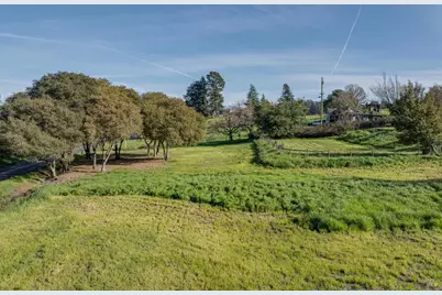 9011 Cypress Avenue, Cotati, CA 94931 - Photo 2