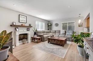 532 Walten Way, Windsor, CA 95492 - Photo 2