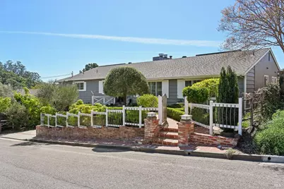 113 Convent Court, San Rafael, CA 94901 - Photo 2