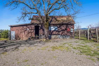 21399 River Lane, Geyserville, CA 95441 - Photo 32
