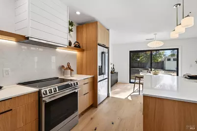 2034 Augustan Avenue, Santa Rosa, CA 95404 - Photo 10