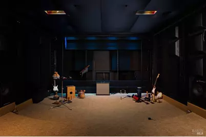 27 Upper Road, Ross, CA 94957 - Photo 34