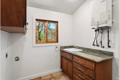 18210 Old Ukiah Pine Road, Potter Valley, CA 95469 - Photo 26