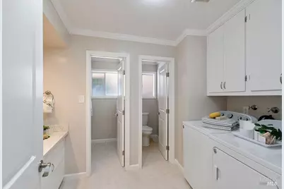 401 Valle Vista Avenue, Vallejo, CA 94590 - Photo 30