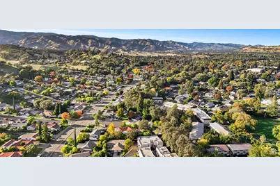 477 N Meadowview Court, Vacaville, CA 95688 - Photo 34