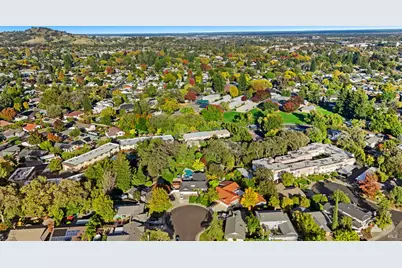 477 N Meadowview Court, Vacaville, CA 95688 - Photo 32