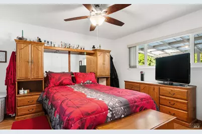 477 N Meadowview Court, Vacaville, CA 95688 - Photo 20