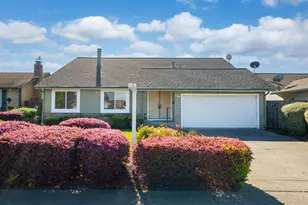 1636 Caulfield Ln, Petaluma, CA 94954 - Photo 2