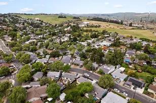 218 Hillcrest Ave, Benicia, CA 94510 - Photo 32