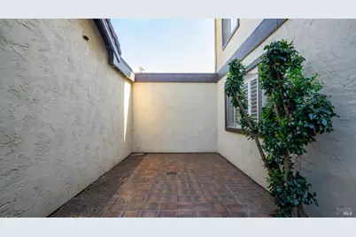 149 Fairoaks Drive, Vacaville, CA 95688 - Photo 32