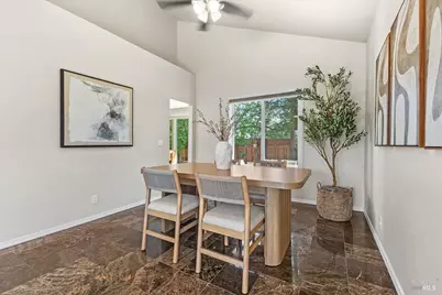 9524 Sheffield Street, Windsor, CA 95492 - Photo 10