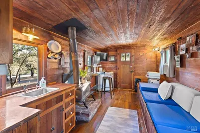 350 Canyon Road, Geyserville, CA 95441 - Photo 28