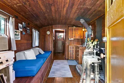 350 Canyon Road, Geyserville, CA 95441 - Photo 26