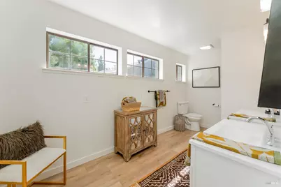 955 N Pine Street, Ukiah, CA 95482 - Photo 22