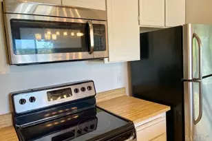 14 Scottsdale Way, Novato, CA 94947 - Photo 8